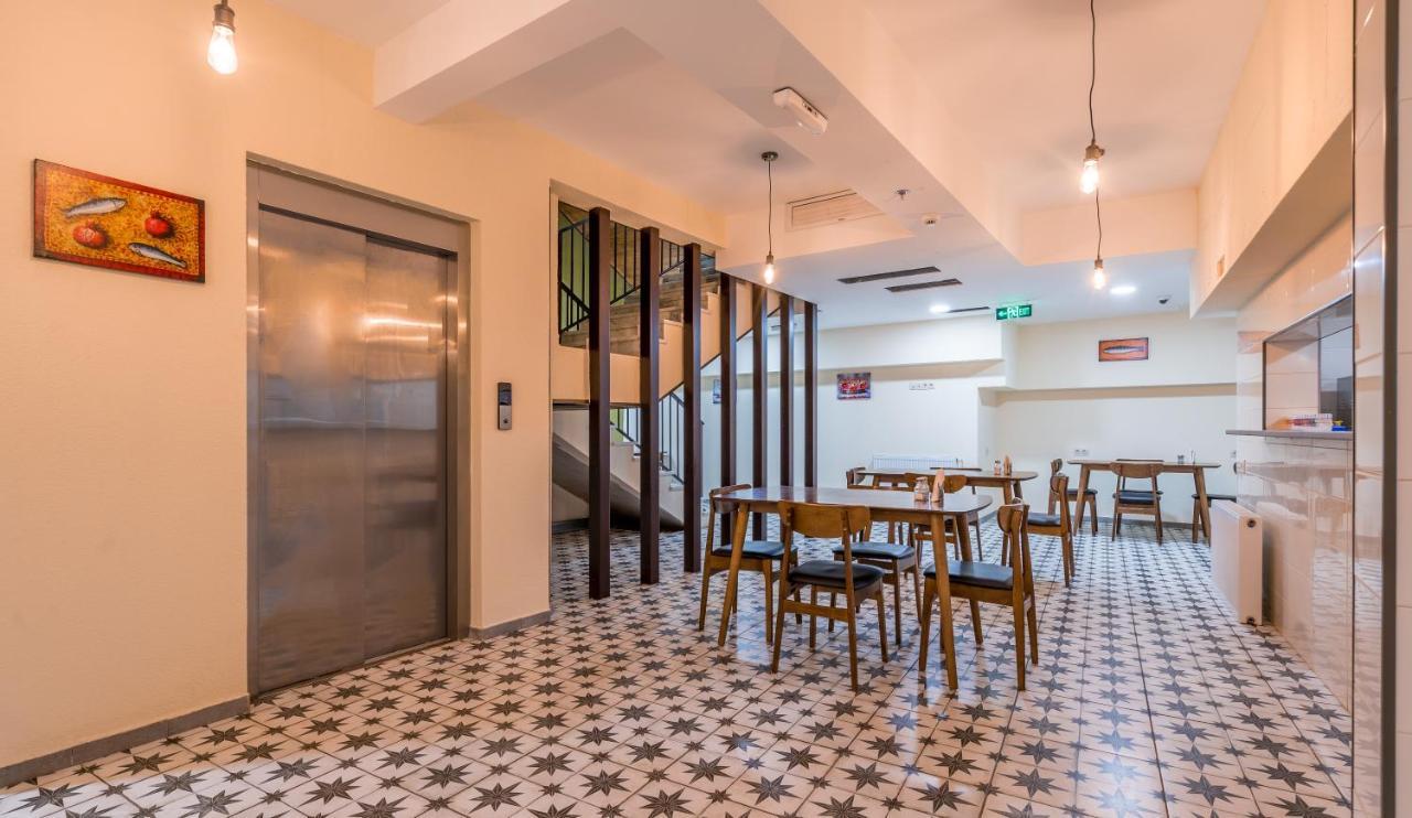 Green Inn Tbilisi ภายนอก รูปภาพ