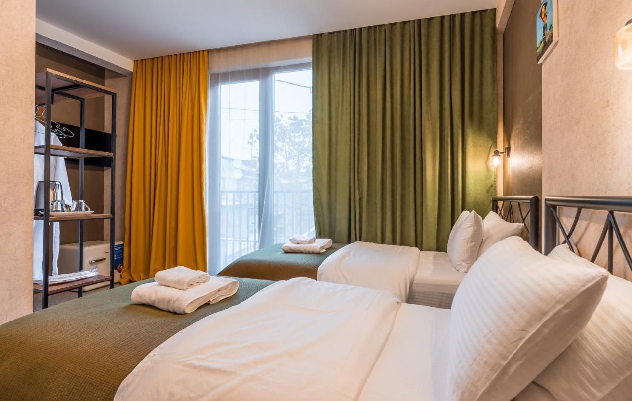 Green Inn Tbilisi ภายนอก รูปภาพ